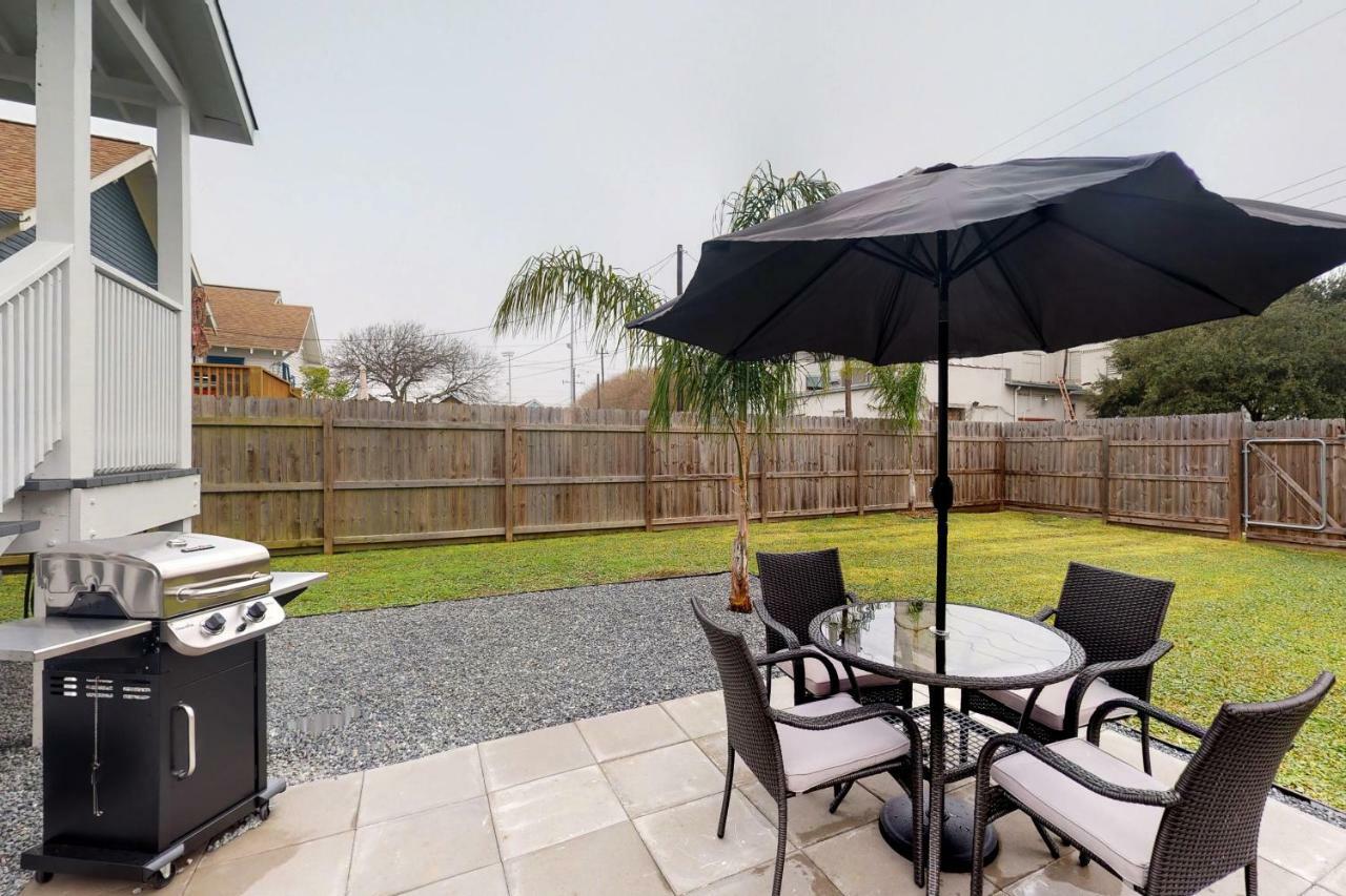 The Breezy Bungalow Galveston Exteriér fotografie